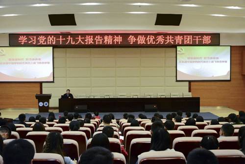 http://www.cqut.edu.cn/__local/A/3C/84/3D1234BB7274884043128444540_B537E390_88E0E.png