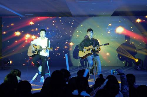 http://www.cqut.edu.cn/__local/C/05/13/C02E0261792F5896CA8CD0B07F4_5E76A17A_12022.jpg