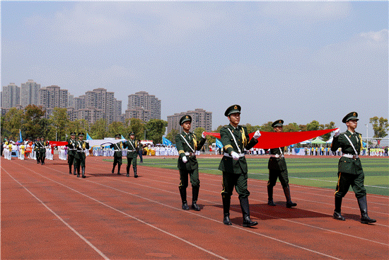 2.国旗护卫队入场