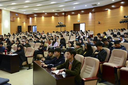 http://www.cqut.edu.cn/__local/5/DD/EE/2064693175BC9C97F9C7226A26A_B5531170_A63C5.png